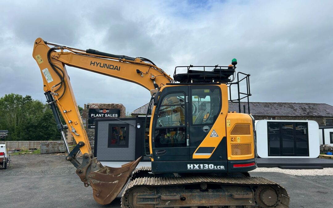 2020 Hyundai HX130LCR 700mm Pads, VG, CV, QH, Piped, Reverse Camera, A/C (1393 Hours) Immaculate As new condition, One company one driver from new , lovely machine ready to go