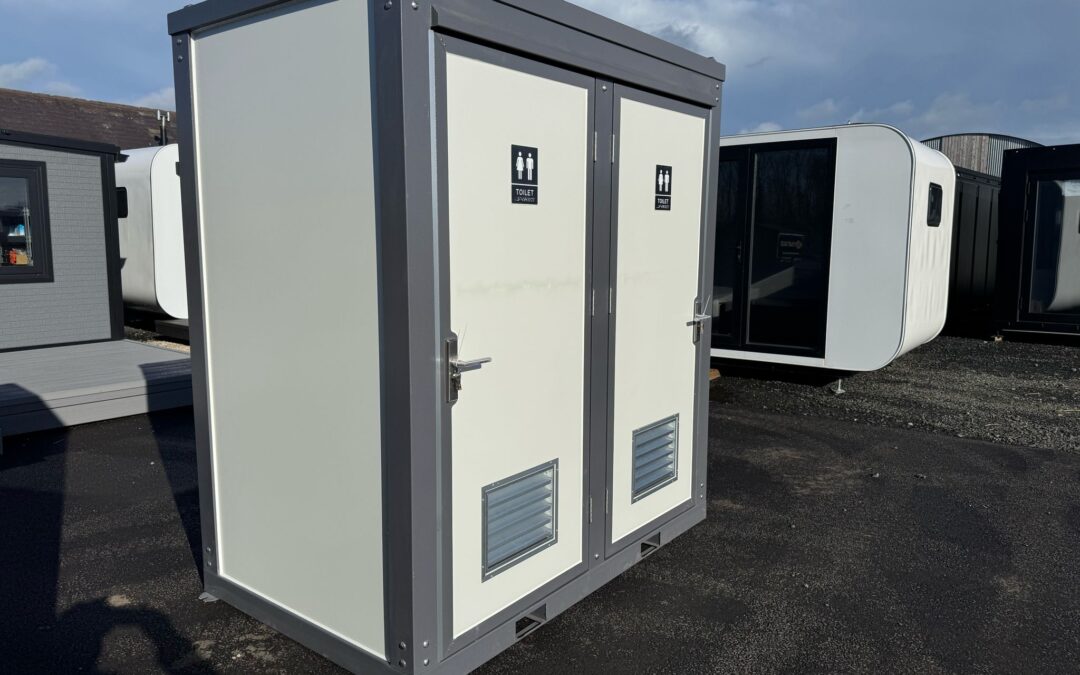 New Double Construction site Toilets, 240V plug in